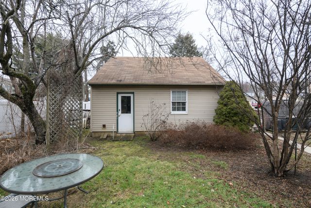 50 Memorial Parkway, Atlantic Highlands, NJ 07716