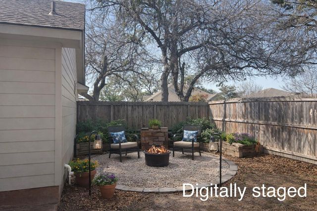 18516 Champions CIR, Point Venture, TX 78645