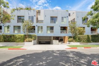 855 N Croft Avenue 206, West Hollywood, CA 90069
