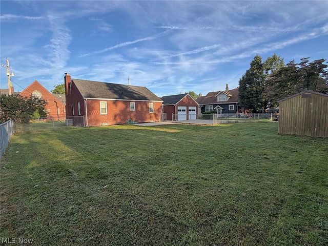 706 Broad Avenue NW, Canton, OH 44708