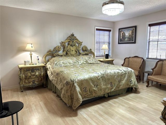 8834 WHISPERING OAKS TRAIL, New Port Richey, FL 34654
