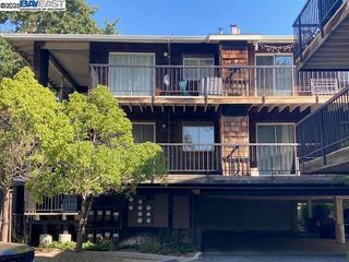 1975 Bonifacio St 8, Concord, CA 94520