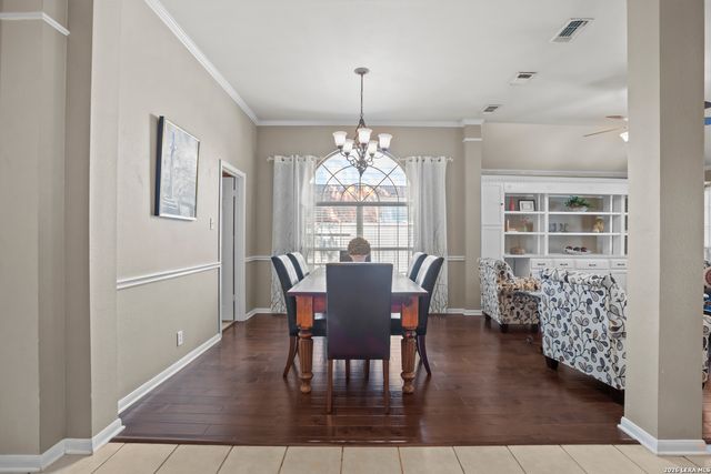 9 Grogans Mill, San Antonio, TX 78248