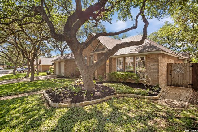 9 Grogans Mill, San Antonio, TX 78248