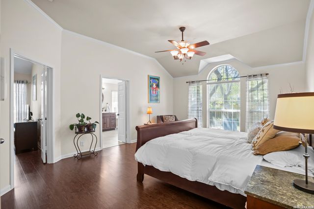 9 Grogans Mill, San Antonio, TX 78248