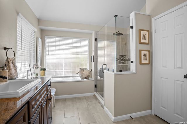 9 Grogans Mill, San Antonio, TX 78248