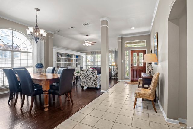 9 Grogans Mill, San Antonio, TX 78248