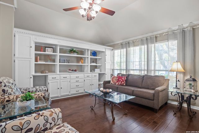 9 Grogans Mill, San Antonio, TX 78248