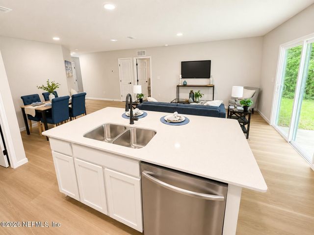 6278 RESTLAWN Drive, Jacksonville, FL 32208