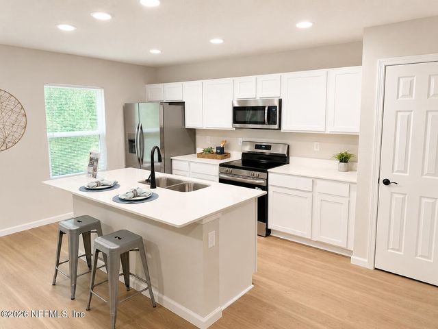6278 RESTLAWN Drive, Jacksonville, FL 32208