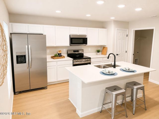 6278 RESTLAWN Drive, Jacksonville, FL 32208