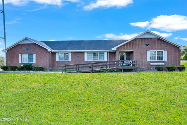 1960 Ewards Fork Road, Scotland Neck, NC 27874