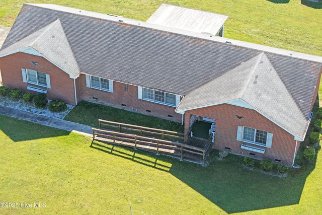 1960 Ewards Fork Road, Scotland Neck, NC 27874