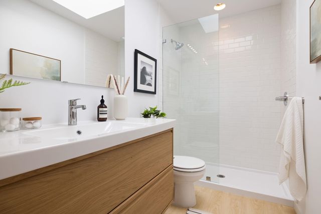 1233 1233 Hampel St., Oakland, CA 94602