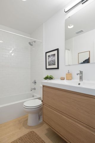 1233 1233 Hampel St., Oakland, CA 94602