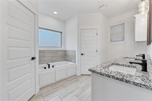 94 Sherlock Drive, Bella Vista, AR 72715