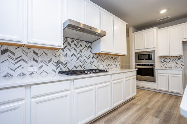 2436 Yosemite Way, Corinth, TX 76210