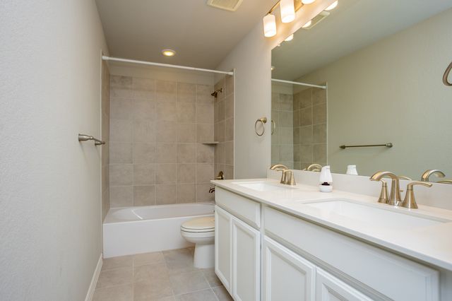 2436 Yosemite Way, Corinth, TX 76210