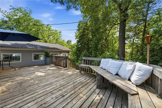 2712 London Lane, Winston-salem, NC 27103