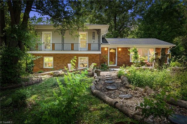 2712 London Lane, Winston-salem, NC 27103