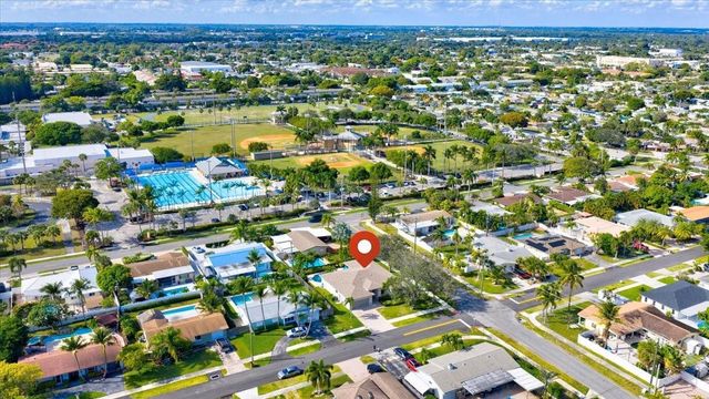 517 SE 7th Avenue, Deerfield Beach, FL 33441
