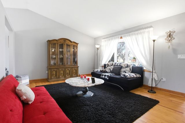 149 Beaver Creek Drive, Bolingbrook, IL 60490