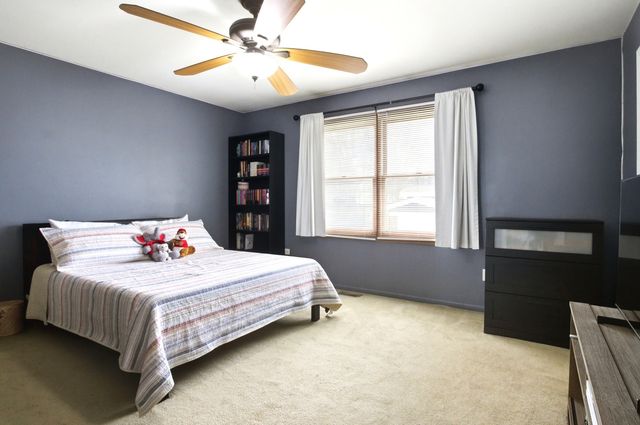 149 Beaver Creek Drive, Bolingbrook, IL 60490