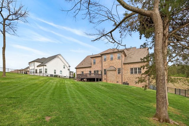 1885 Barnstaple Ln, Brentwood, TN 37027