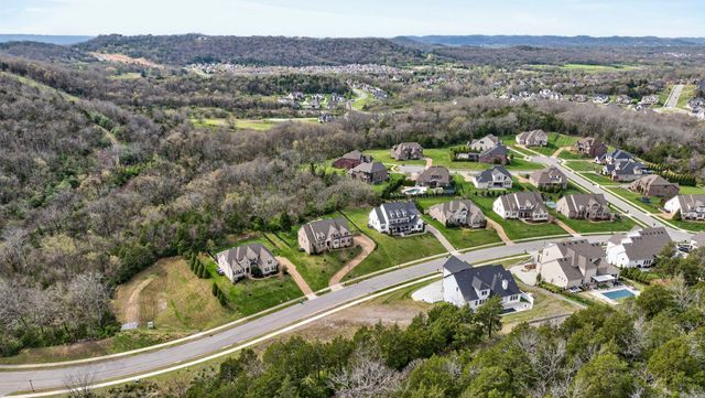 1885 Barnstaple Ln, Brentwood, TN 37027