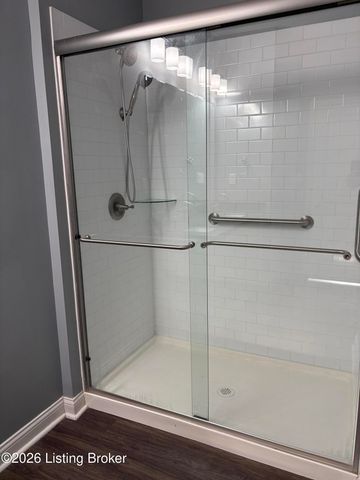 250 Christman Ln UNIT B, Shepherdsville, KY 40165