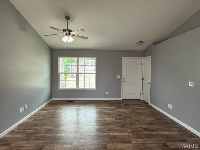 128 Linder Lane, Winfield, MO 63389