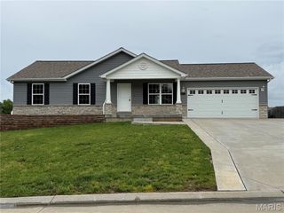 128 Linder Lane, Winfield, MO 63389