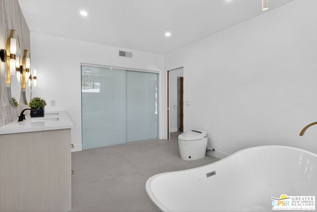 2078 S Chico Drive, Palm Springs, CA 92264