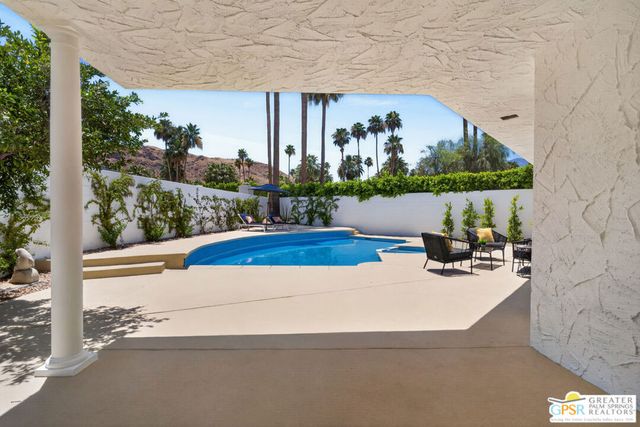 2078 S Chico Drive, Palm Springs, CA 92264