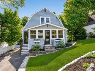 96 Wompatuck Rd, Hingham, MA 02043