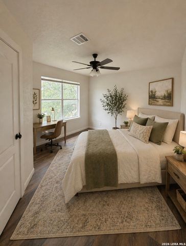 8007 Chisos Oak Dr, San Antonio, TX 78223