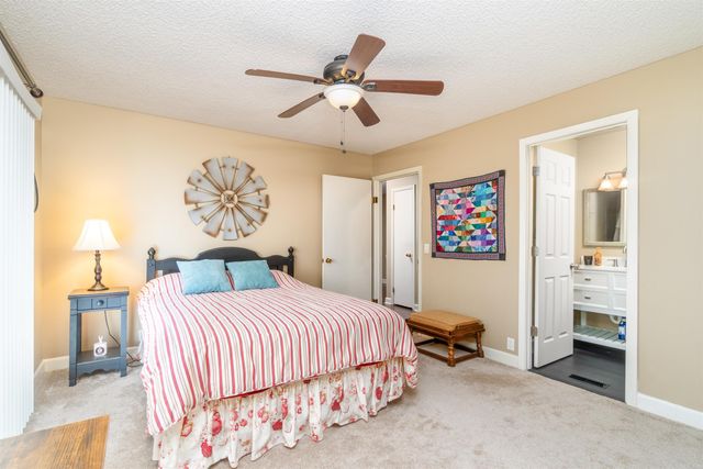 21 San Vincente Place, Hot Springs Village, AR 71909