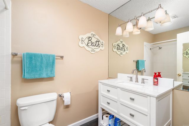 21 San Vincente Place, Hot Springs Village, AR 71909