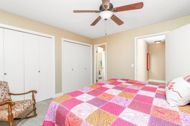 21 San Vincente Place, Hot Springs Village, AR 71909