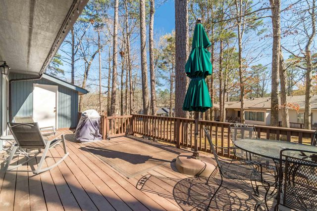 21 San Vincente Place, Hot Springs Village, AR 71909