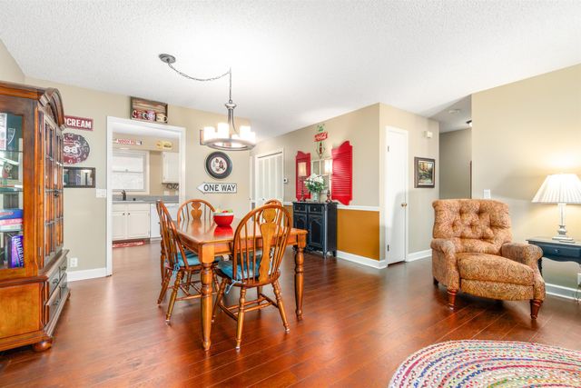 21 San Vincente Place, Hot Springs Village, AR 71909