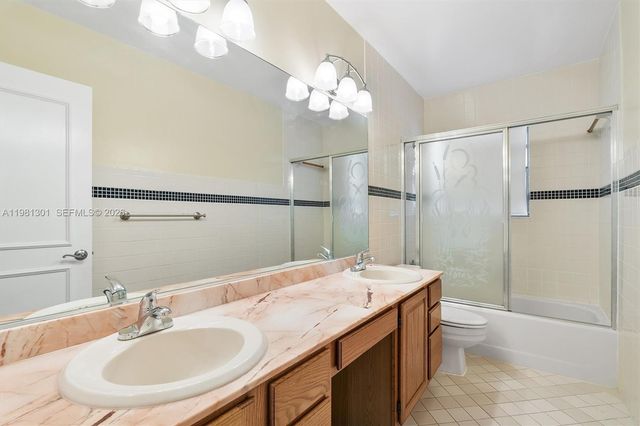 300 187th St, Sunny Isles Beach, FL 33160