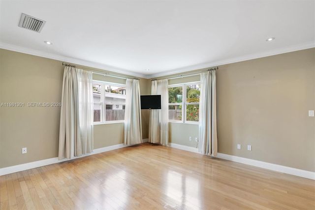 300 187th St, Sunny Isles Beach, FL 33160