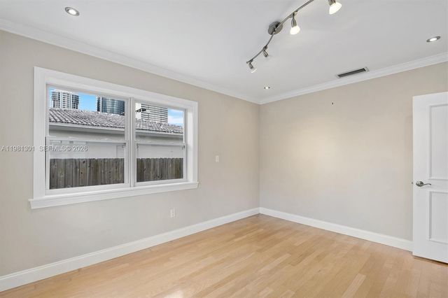 300 187th St, Sunny Isles Beach, FL 33160