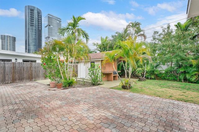 300 187th St, Sunny Isles Beach, FL 33160