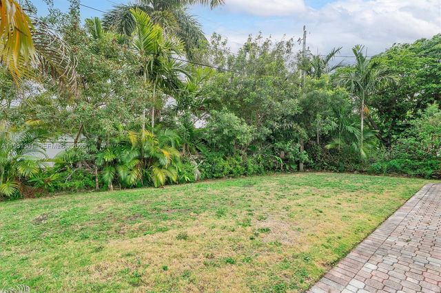 300 187th St, Sunny Isles Beach, FL 33160