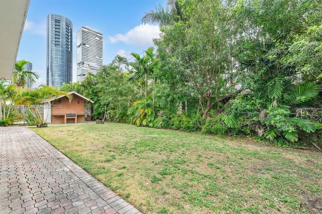 300 187th St, Sunny Isles Beach, FL 33160