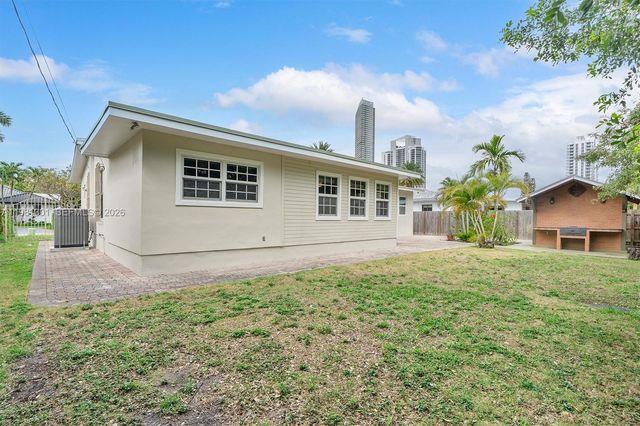 300 187th St, Sunny Isles Beach, FL 33160