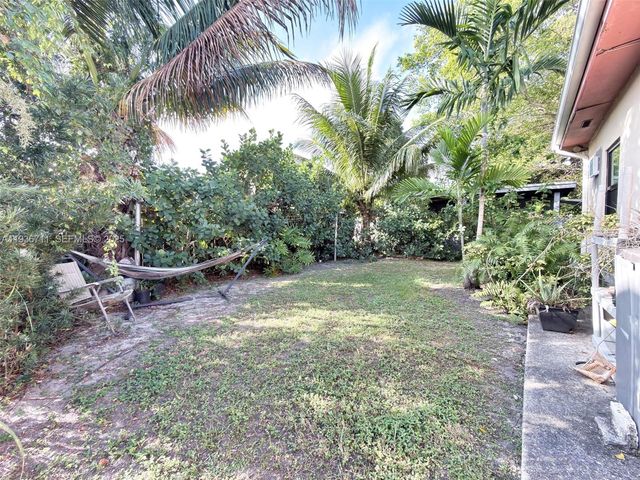 3630 NW 4th Ter, Miami, FL 33125