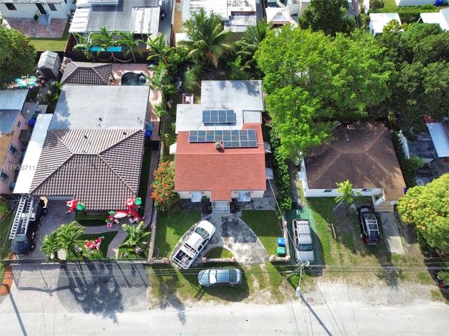 3630 NW 4th Ter, Miami, FL 33125